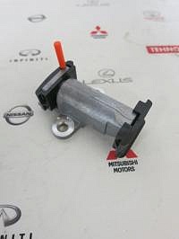 Запчасть: гидронатяжитель цепи распредвала 3UR-FE. 1UR-FE TOYOTA